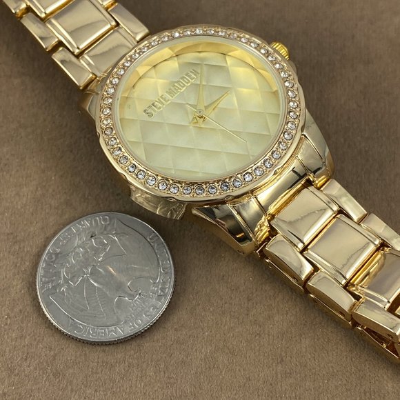 Steve Madden Womens Wrist Watch Gold Tone Crystals - Picture 2 of 5